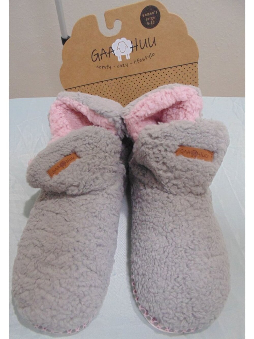 NWT GAA HUU Women's Slippers Gray Pink Fleece Sherpa Lined Cozy Sz 9-10
